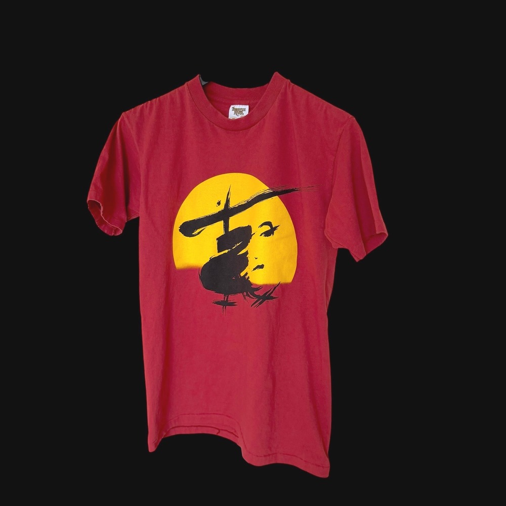Vintage 1988 Miss Saigon Musical T-Shirt Red Tennessee River Gold Medium
